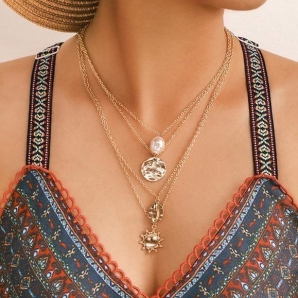 3/$30 💛 Multi Layered Charm Necklace
